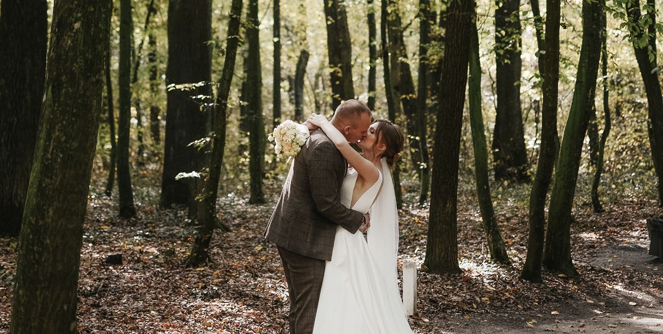 Wedding ceremony moment